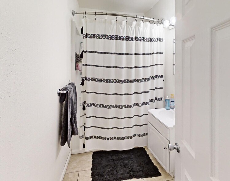 More Photos Of 503 Halladay St, Hays Apartments For Sale