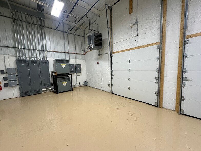 More Photos Of 64 Doane st, Bangor Manufacturing For Lease