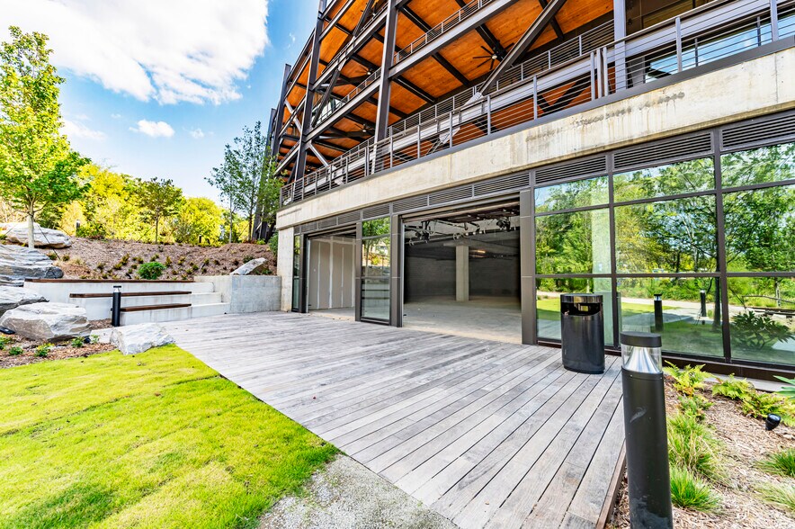 More Photos Of 745 Echo St NW, Atlanta Office For Lease