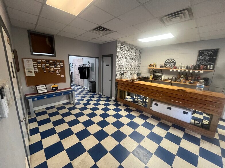 More Photos Of , Georgetown General Retail For Sale