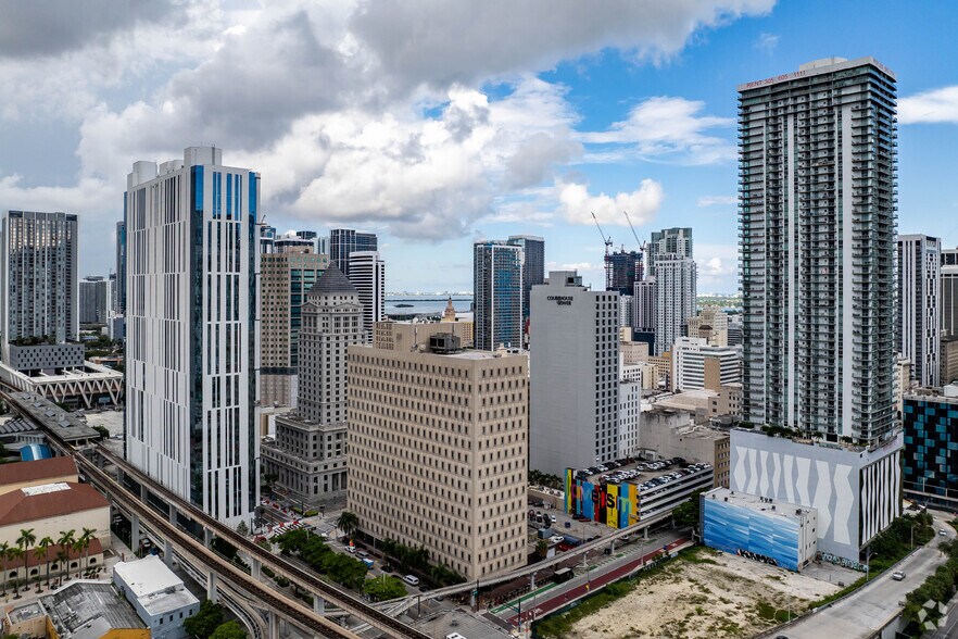 More Photos Of 66-68 W Flagler St, Miami Loft Creative Space For Sale