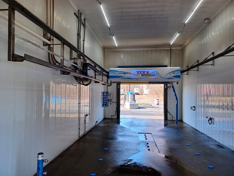 More Photos Of 688 John Fitch Hwy, Fitchburg Carwash For Sale
