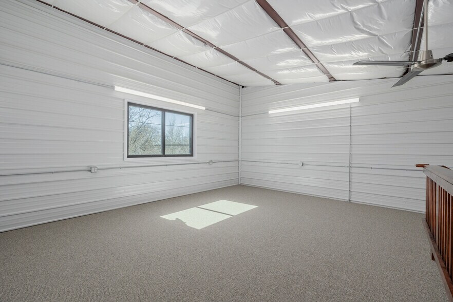 More Photos Of 560 Ames St, Lakewood Industrial For Sale