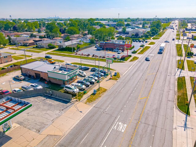 More Photos Of 7948 W 79th St, Bridgeview Auto Dealership For Sale