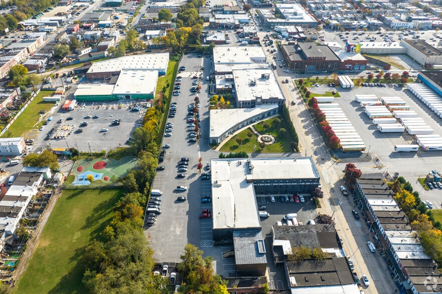 More Photos Of 101 N Haven St, Baltimore Showroom For Lease