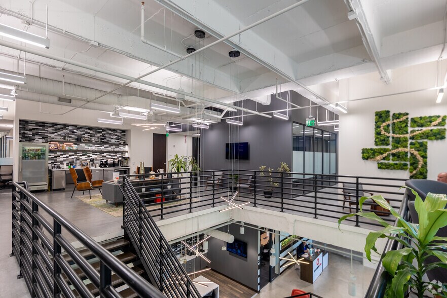 More Photos Of 100 North Point Ctr E, Alpharetta Office For Sale