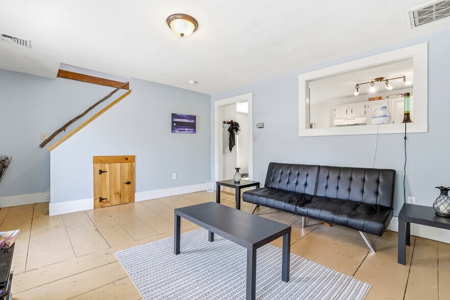 More Photos Of 1 Old Manchester Rd, Raymond Multifamily For Sale