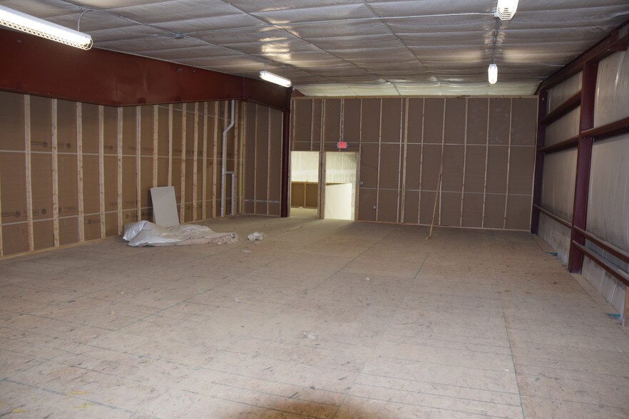 More Photos Of 13545 Bassett Ln, Williston Warehouse For Sale