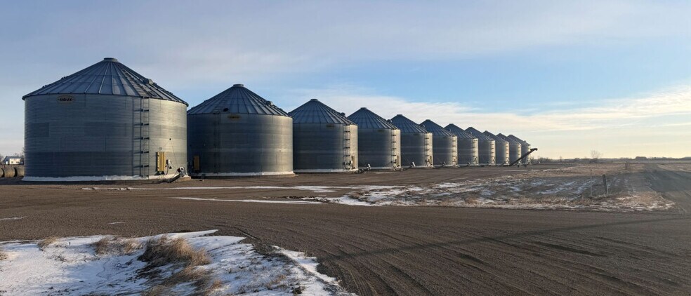 More Photos Of 201 Railway St, Lane Land For Sale