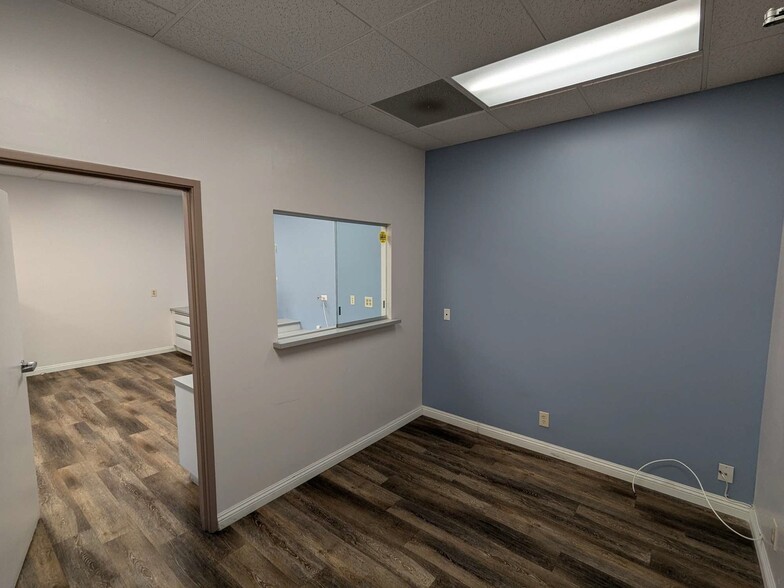 More Photos Of 980 E Foothill Blvd, Upland Office For Sale