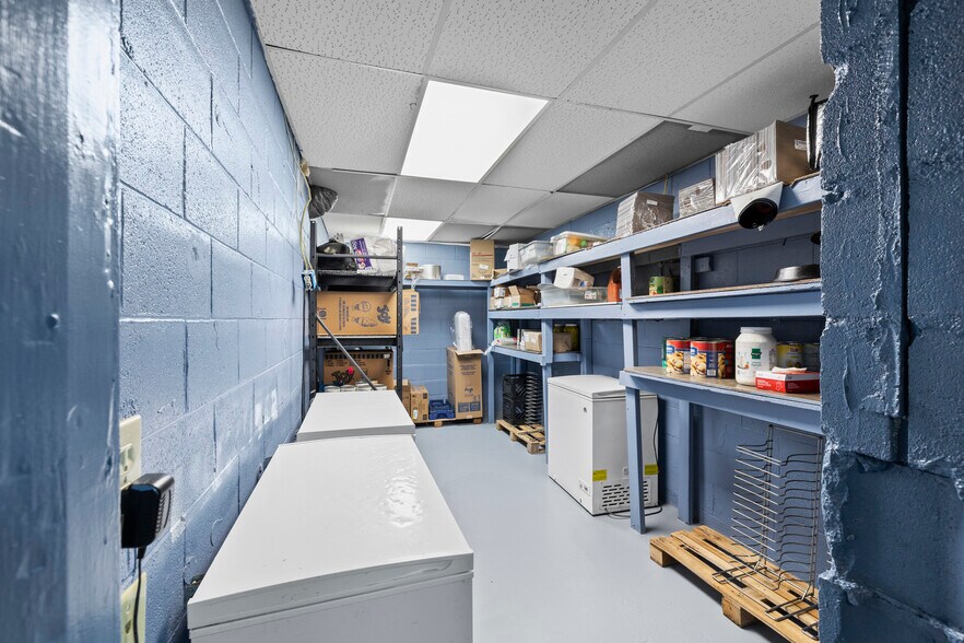 More Photos Of 51 N Liberty St, Alexandria Restaurant For Sale