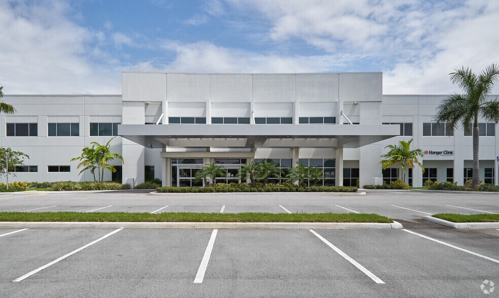 More Photos Of 2122 W Cypress Creek Rd, Fort Lauderdale Office For Sale