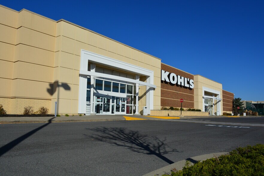 More Photos Of 3815-3873 State Rte 31, Liverpool Unknown For Lease