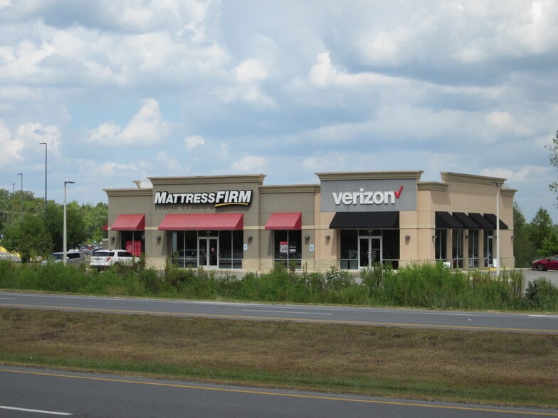 More Photos Of 11951 Maumelle Blvd, North Little Rock Freestanding For Lease