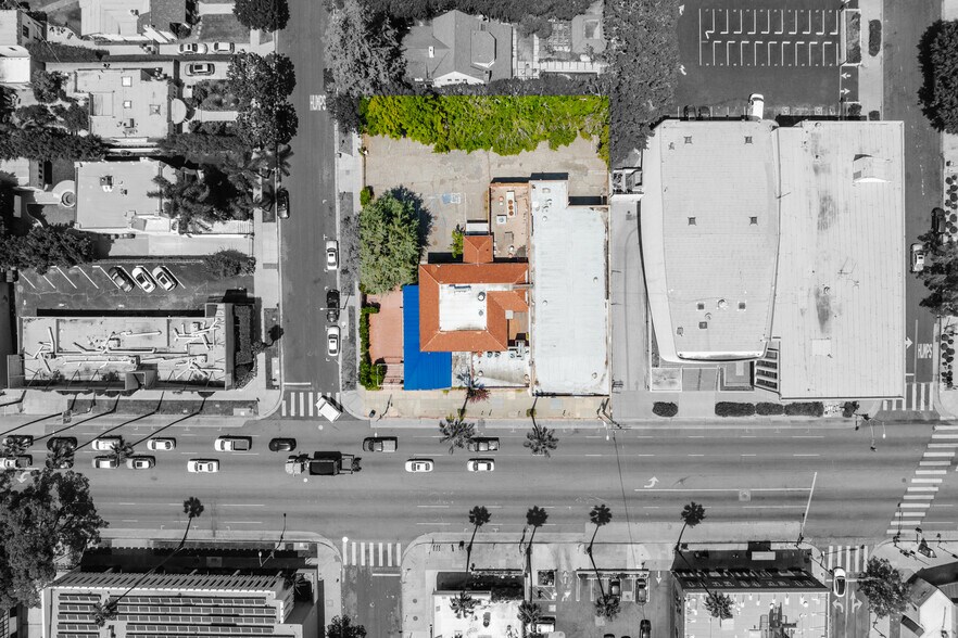 More Photos Of 7677 W Sunset Blvd, Los Angeles General Retail For Lease