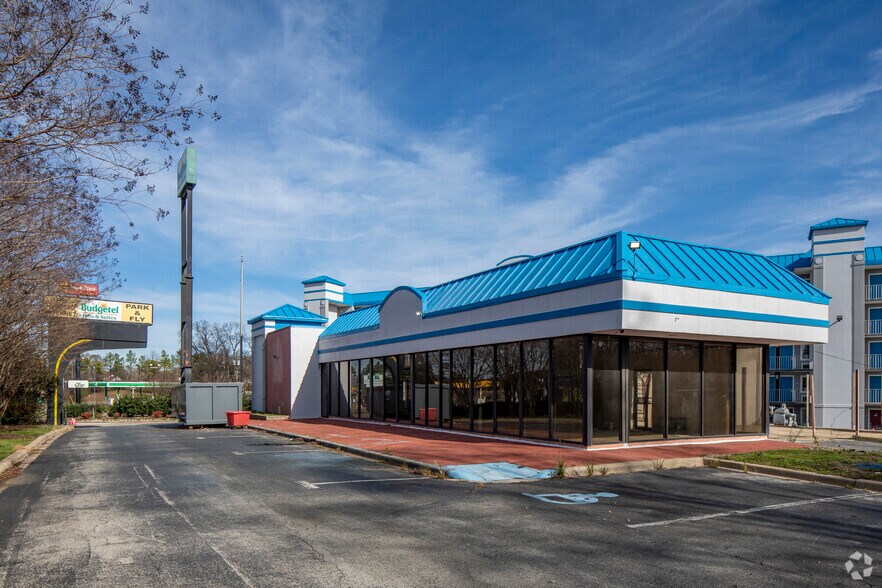 More Photos Of 5101 Messer Airport Hwy, Birmingham Hotel For Sale