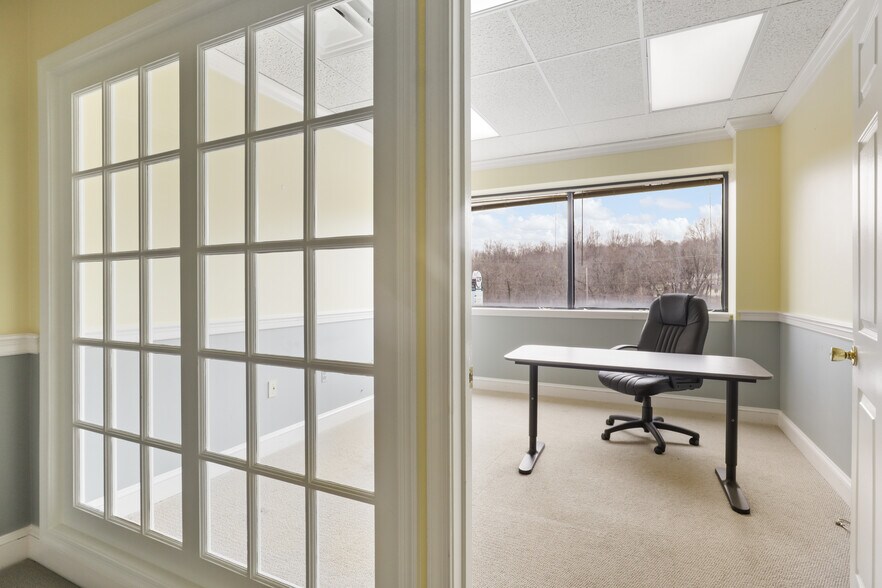 More Photos Of 339 Buschs Frontage Rd, Annapolis Medical For Sale