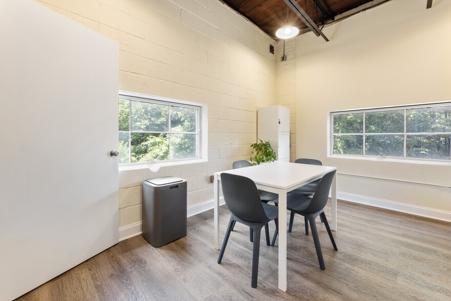 More Photos Of 620 Ramsey Ave, Hillside Warehouse For Sale