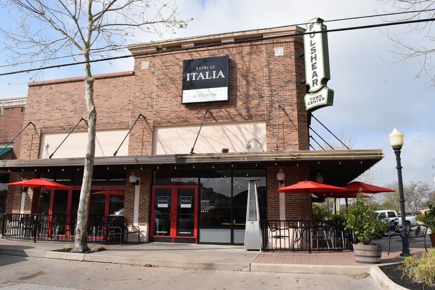 More Photos Of 8502-8510 FM 359 Rd S, Fulshear Storefront For Lease