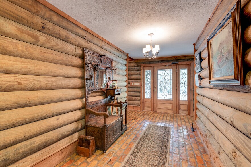 More Photos Of 4032 Highway 48 W, Mccomb Specialty For Sale