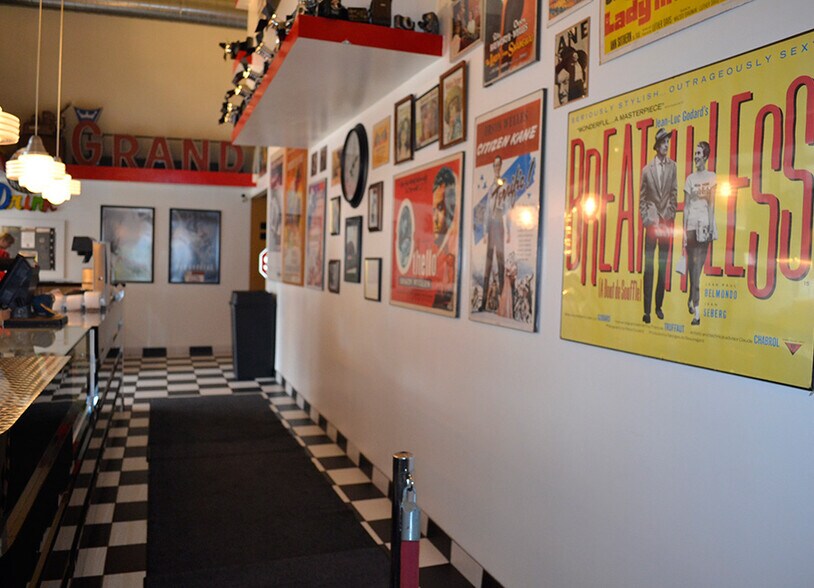 More Photos Of 46 Brock St W, Uxbridge Theater Concert Hall For Sale