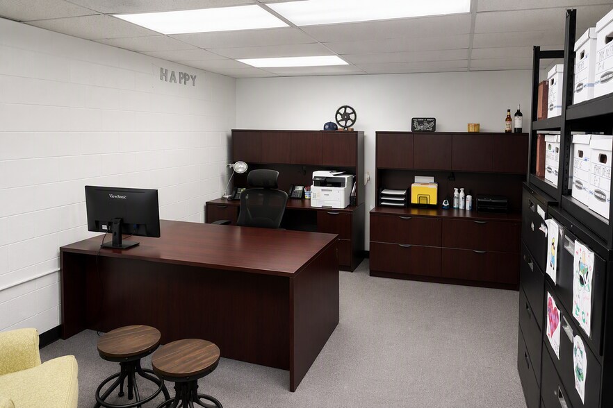 More Photos Of 391 Corporate Way, Orange Park Warehouse For Sale