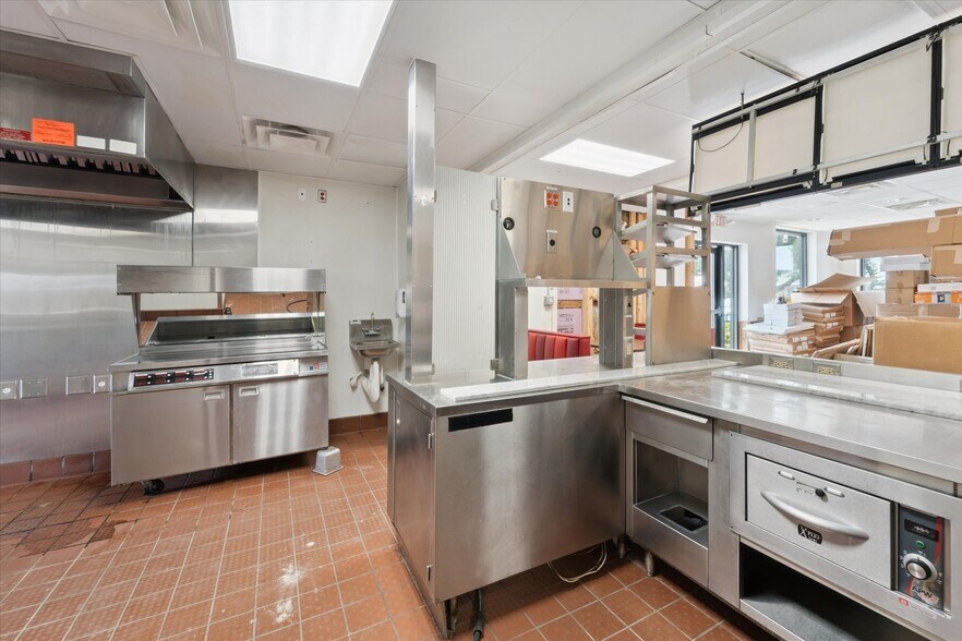 More Photos Of 1601 Butler Ave, Tybee Island Restaurant For Lease
