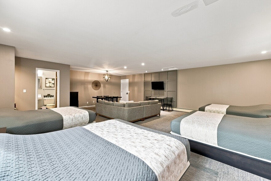 More Photos Of 8127 Chippewa Hwy, Bear Lake Hotel For Sale