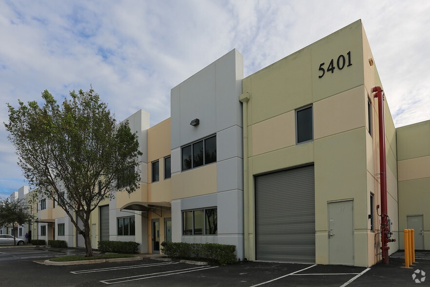 More Photos Of 5401 N Haverhill Rd, West Palm Beach Warehouse For Sale