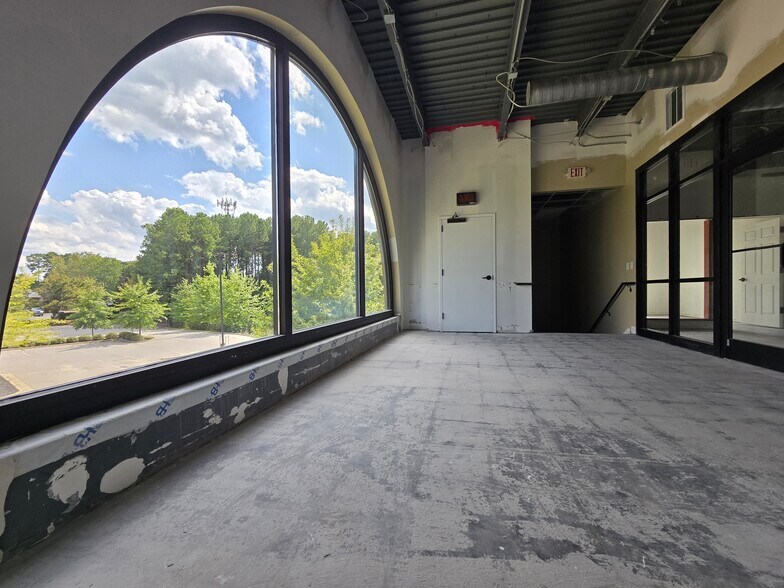 More Photos Of 701 Mutual Ct, Raleigh Office For Lease