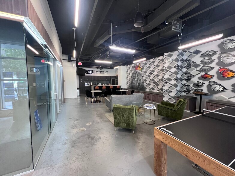 More Photos Of 1725 I St NW, Washington Office For Lease