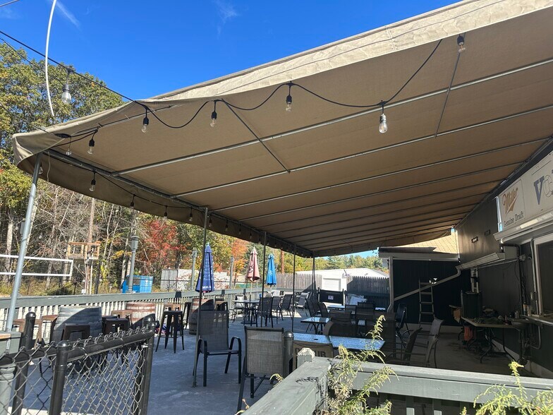 More Photos Of 443 Worcester Rd, Charlton Restaurant For Sale