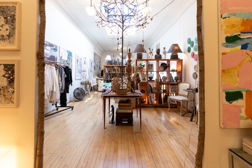 More Photos Of 711 Warren St, Hudson Storefront Retail Residential For Lease