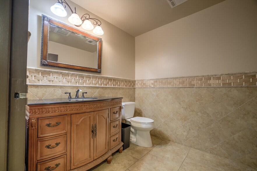 More Photos Of 3233 E Chandler Blvd, Phoenix Unknown For Lease