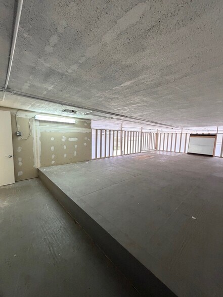 More Photos Of 16115-16155 SW 117th Ave, Miami Light Distribution For Sale