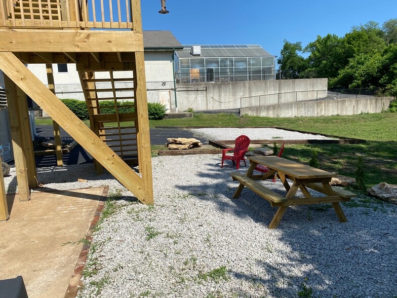 More Photos Of 8705 E 63rd Trafficway, Kansas City Apartments For Sale