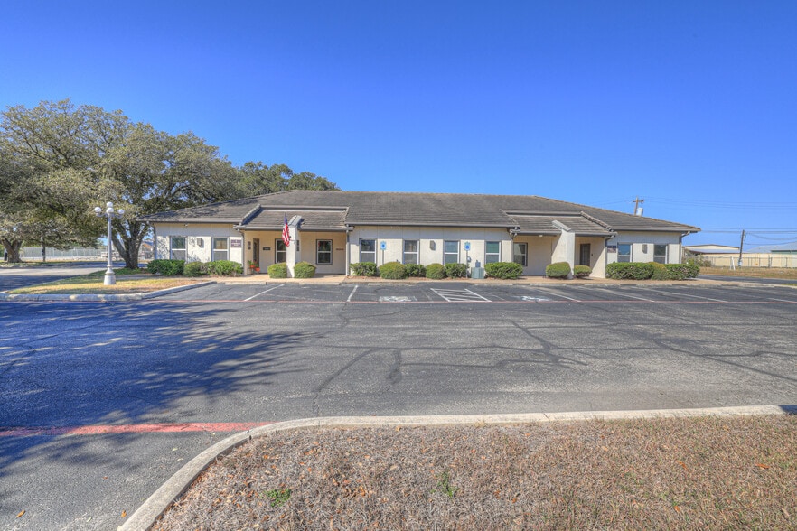 More Photos Of 3 Commercial Pl, Schertz Office For Lease