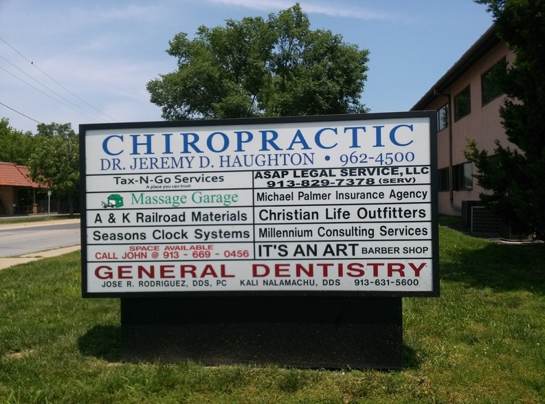 More Photos Of 12480 W 62nd Ter, Shawnee Medical For Lease