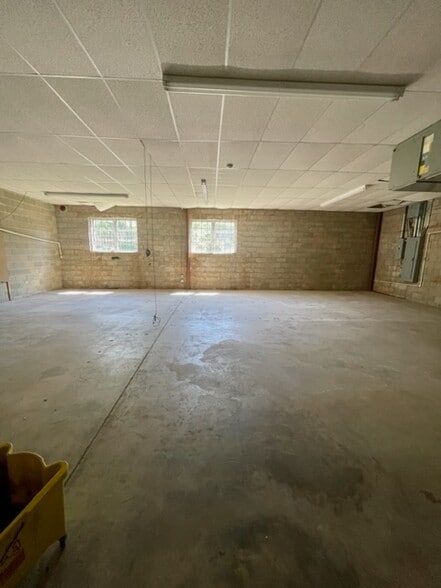 More Photos Of 1445 Montana Ave, Jacksonville Flex For Lease
