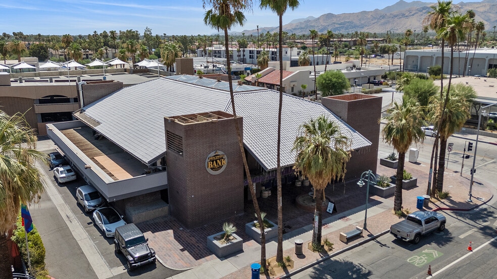 More Photos Of 296 S Palm Canyon Dr, Palm Springs Storefront Retail Office For Sale