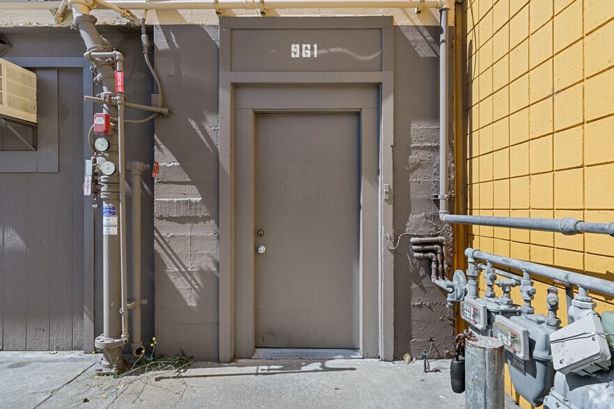 More Photos Of 961-963 Laurel St, San Carlos Loft Creative Space For Lease