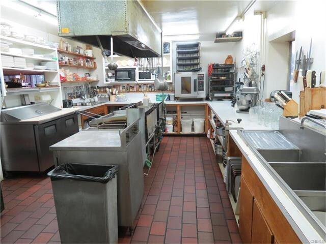 More Photos Of 45650 State Highway 139, Tulelake Restaurant For Sale