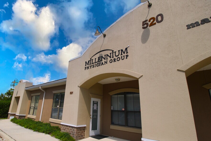 Primary Photo Of 11512 Lake Mead Ave, Jacksonville Medical For Lease