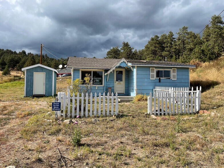 More Photos Of 1 Delwood Dr, Bailey Storefront For Lease