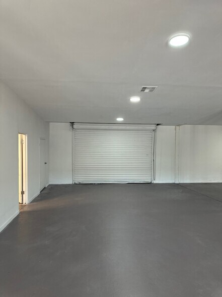 More Photos Of 5151 Stine Rd, Bakersfield Storefront Retail Office For Lease
