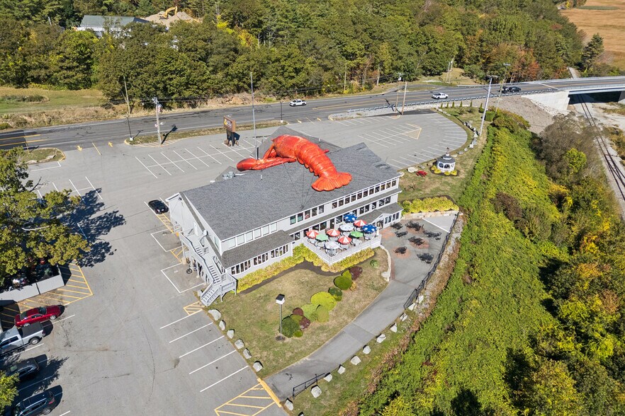 More Photos Of 161 Main St, Woolwich Restaurant For Sale