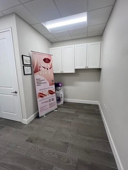 More Photos Of 3165 Suntree Blvd, Rockledge Office For Lease