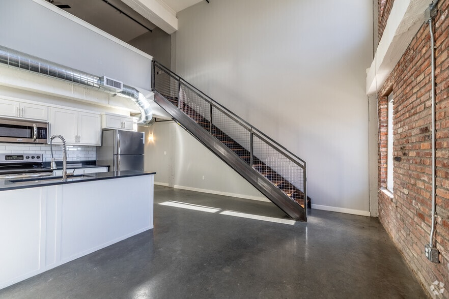 More Photos Of 310 E 1st St, Tulsa Apartments For Lease