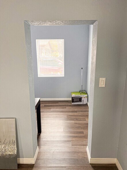 More Photos Of 1110 E Laura St, Plant City Funeral Home For Sale