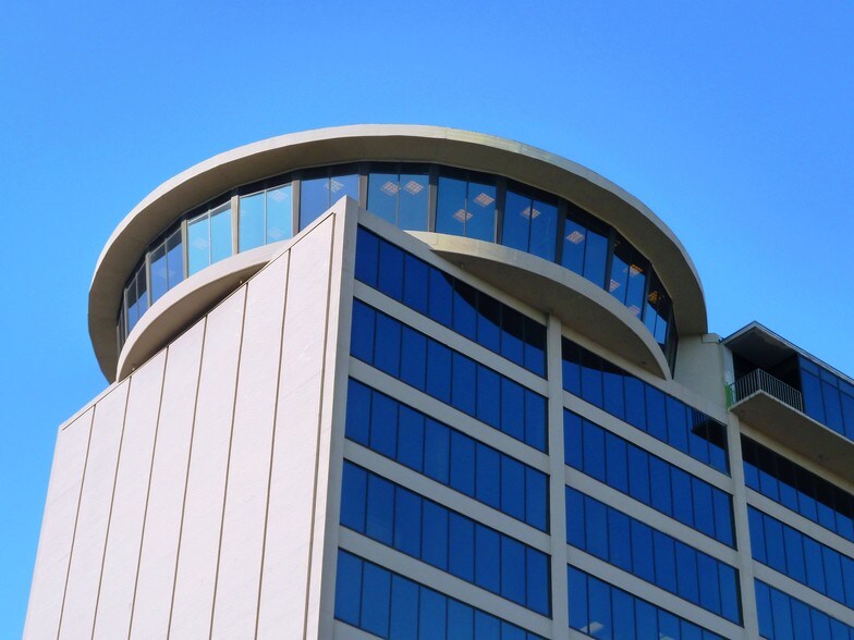 Primary Photo Of 1331 Union Ave, Memphis Medical For Lease